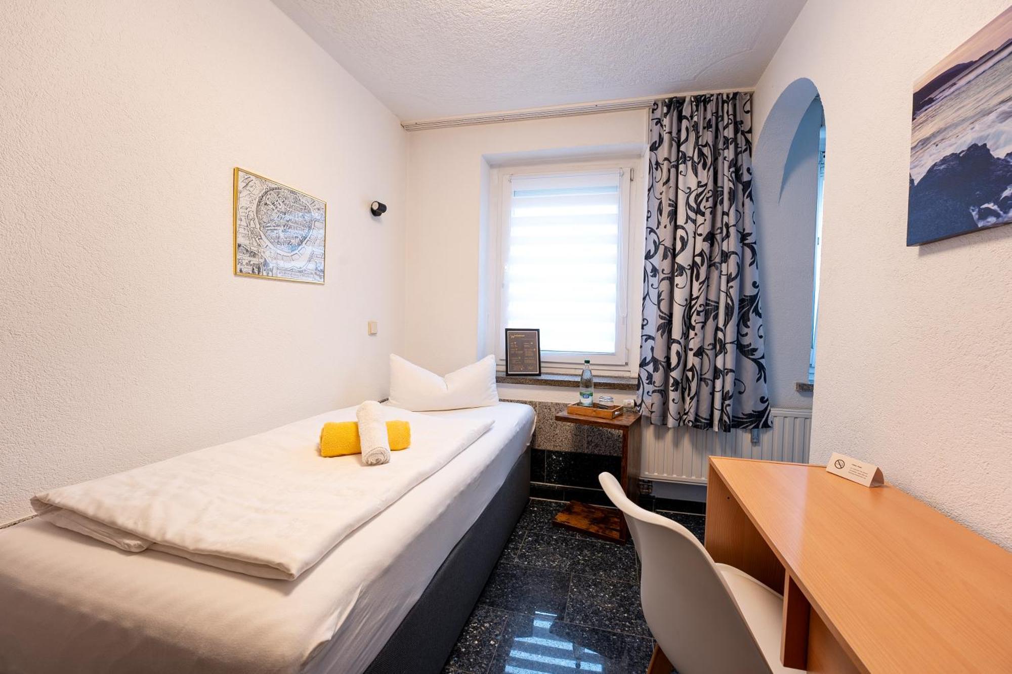Pension Krone Freiberg Esterno foto