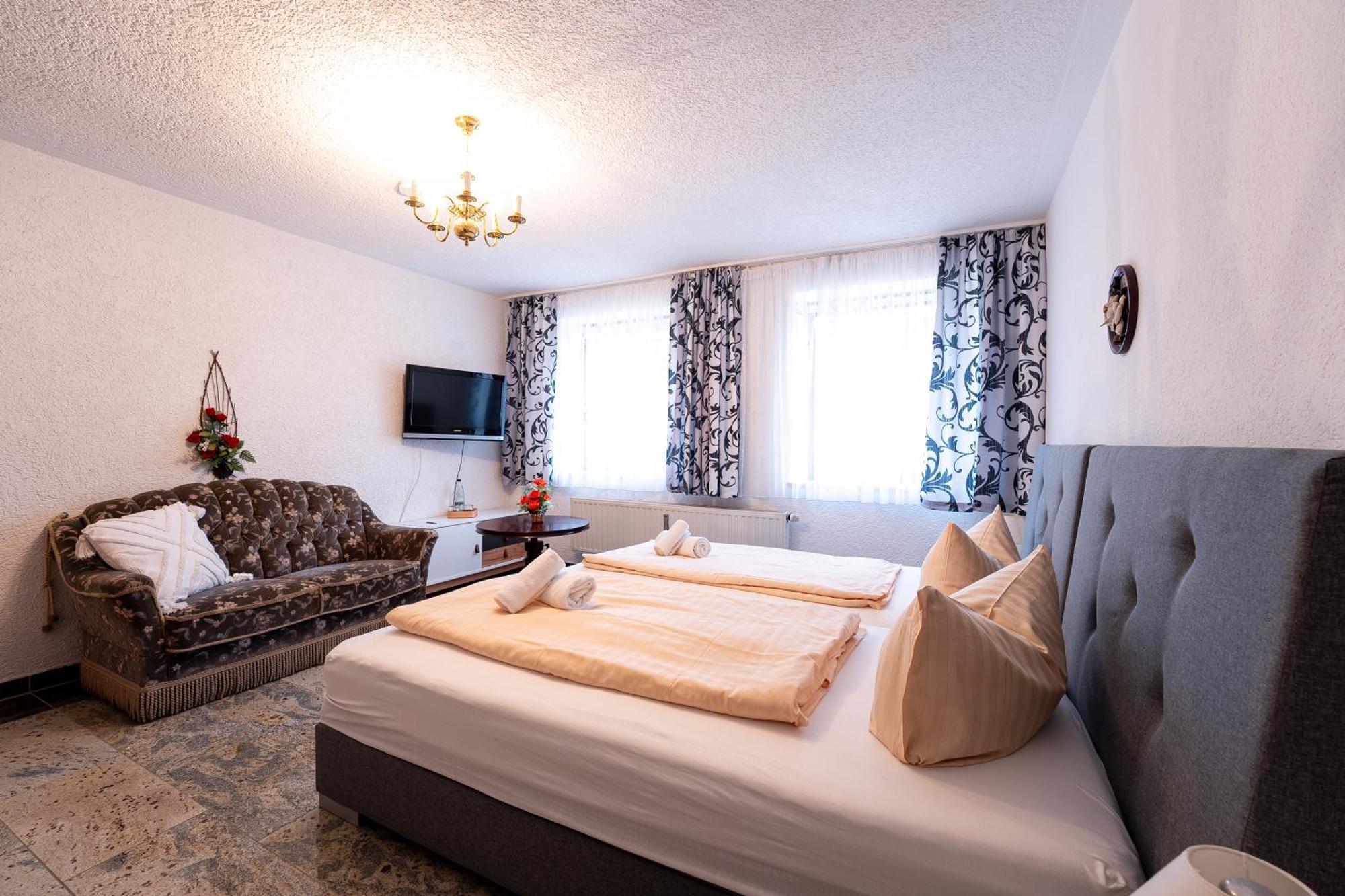 Pension Krone Freiberg Esterno foto