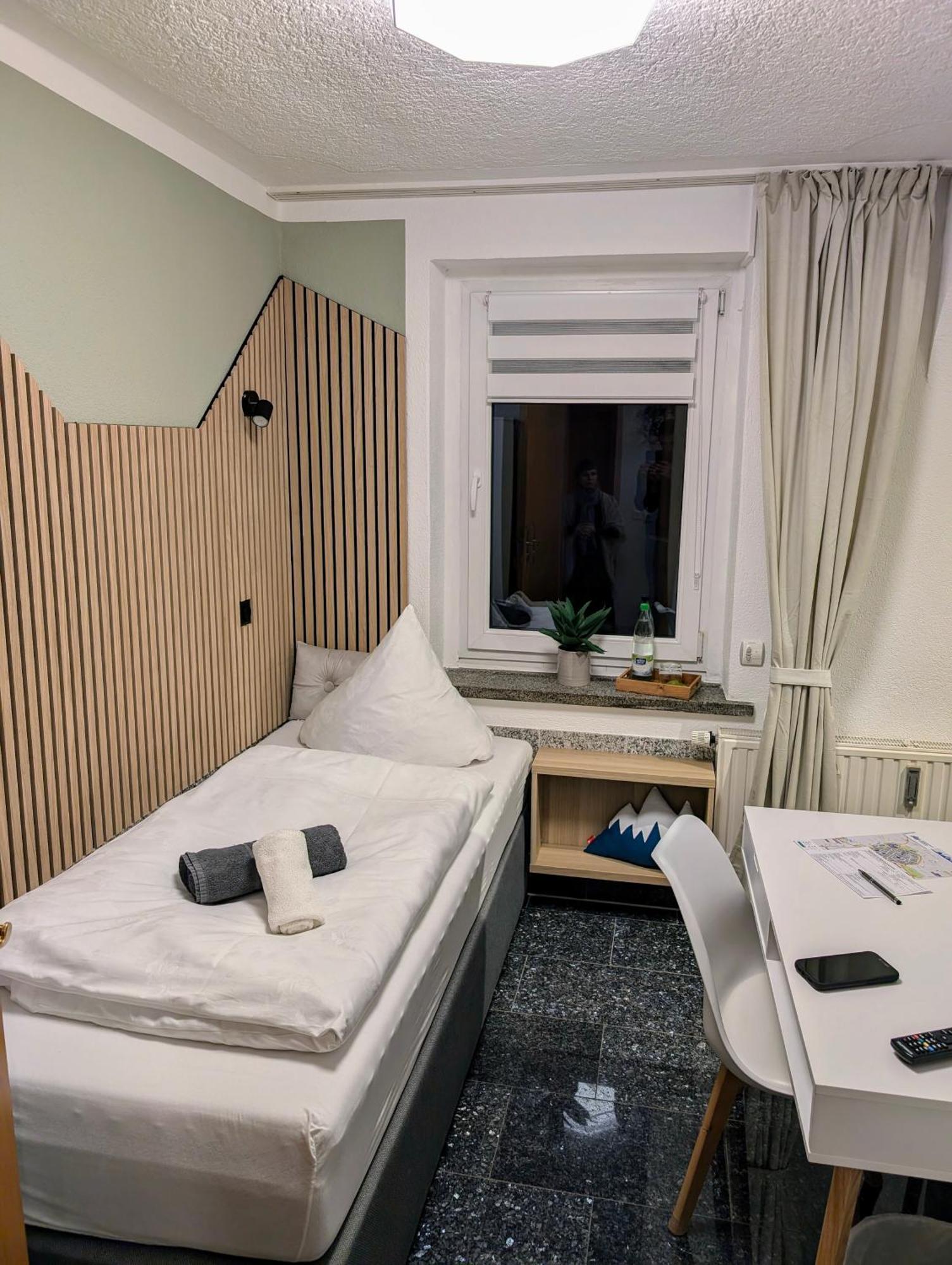 Pension Krone Freiberg Esterno foto